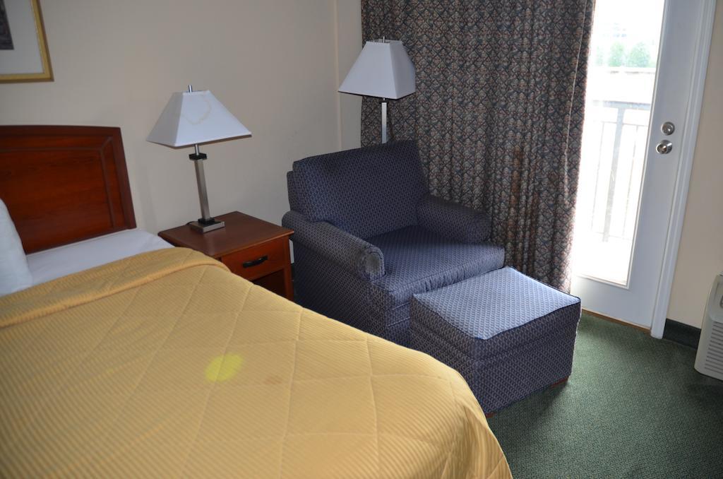 Rodeway Inn Chattanooga Bagian luar foto
