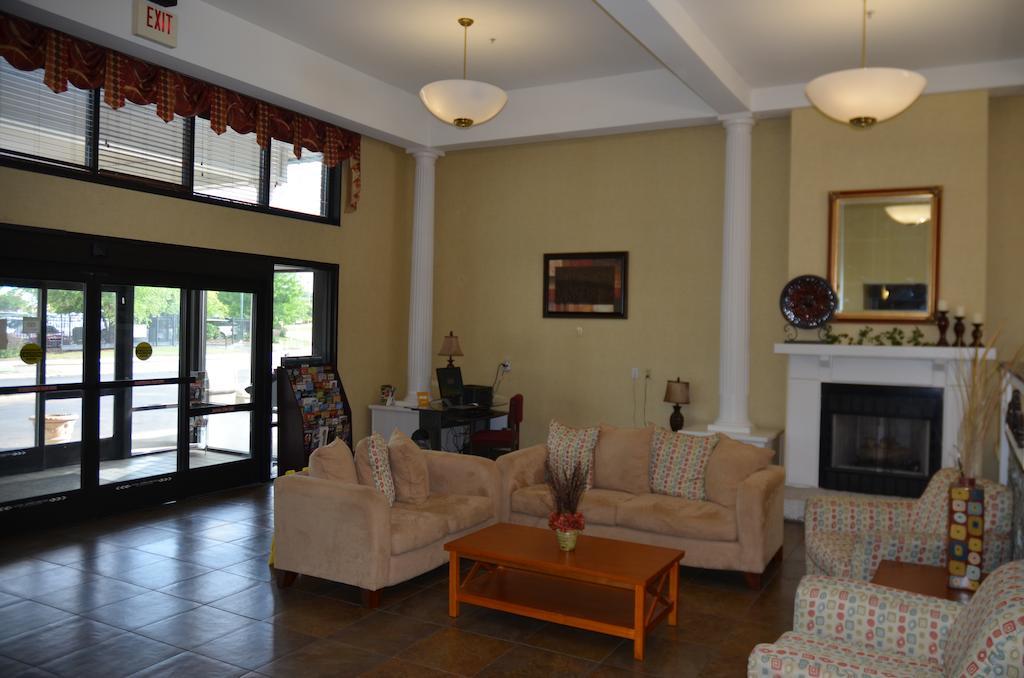 Rodeway Inn Chattanooga Bagian luar foto